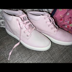 Light pink womens timberlands, size 9